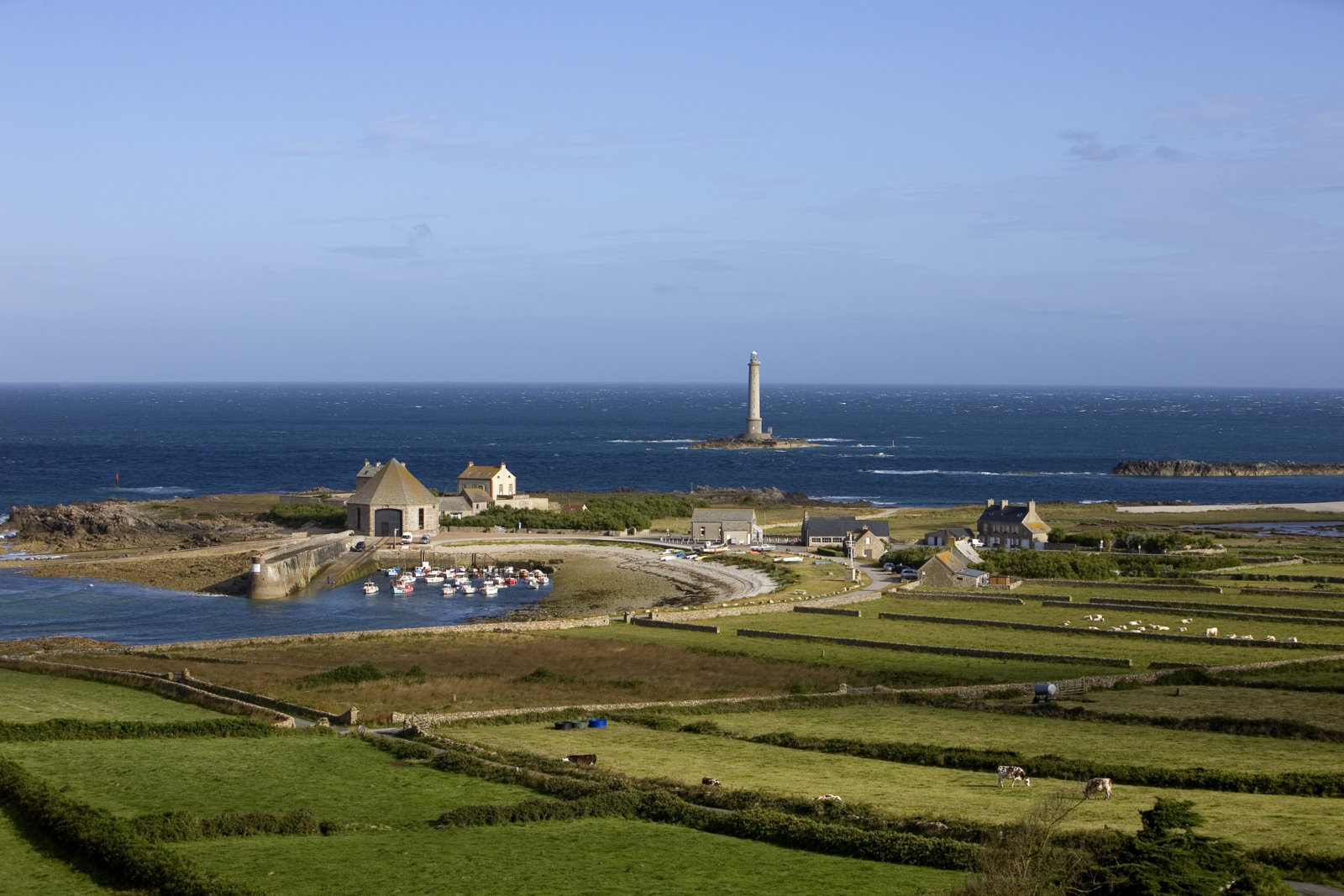 Escapade au pays de La Hague Claire en France vous fait découvrir